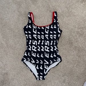 💯% Auth. Versace Swimsuit Sz. Medium
